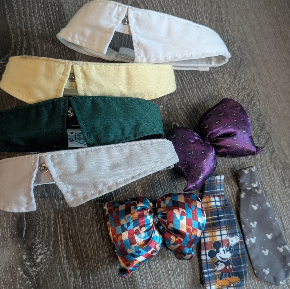 Disney Tales Dog Bow Tie And Tie Set
